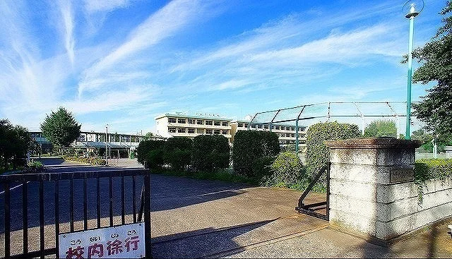 金子小学校まで950m