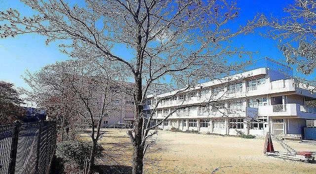 金子中学校まで750m