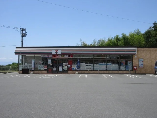 セブンイレブンまで400m