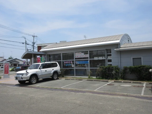 大牟田三里郵便局まで430m