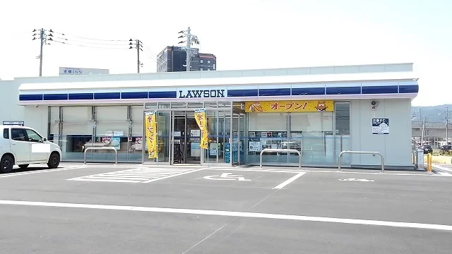 ローソン上越妙高駅前店まで550m