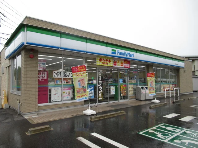 ファミリーマート伊賀西明寺南店まで1000m