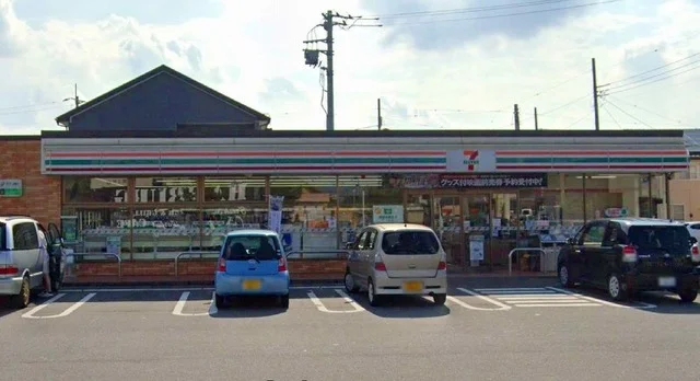 セブンイレブン伊勢崎羽黒台店まで500m