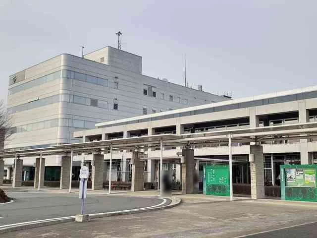 山梨市役所まで1700m