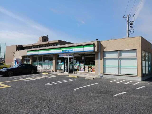 ファミリーマート西宮上ヶ原店様まで400m