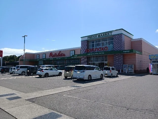 マルナカ今治桜井店まで1800m