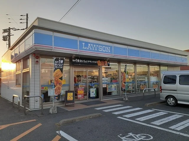 ローソン福山下加茂店まで900m