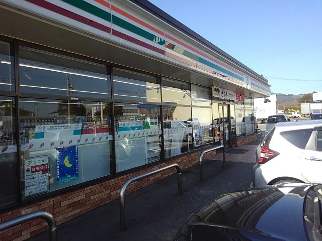 セブンイレブン鳥栖養父町店まで400m