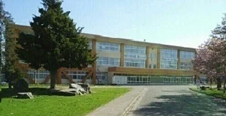 滝川市立滝川第二小学校まで1200m