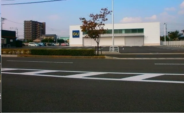 GU高松レインボー店さんまで150m