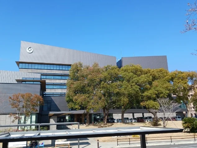 八代市役所まで2100m