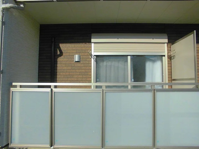 シャッター付き