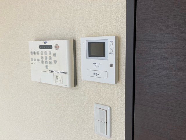 モニター付きインターホン
