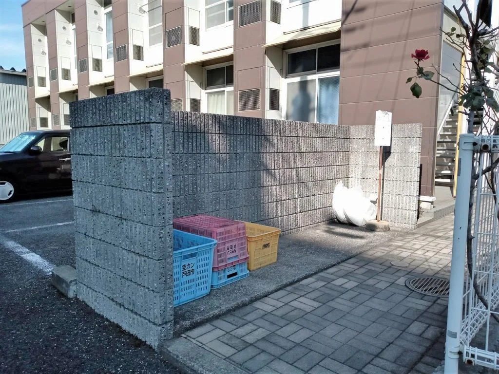 ゴミ置き場