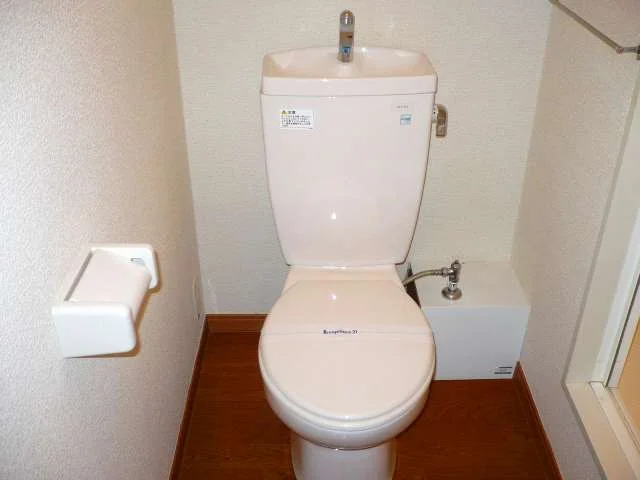 ※温水便座なし