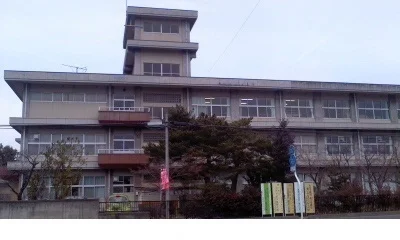 福島市立岡山小学校まで1200m