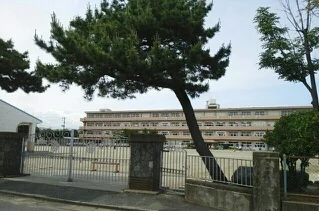 小名浜第二小学校まで600m