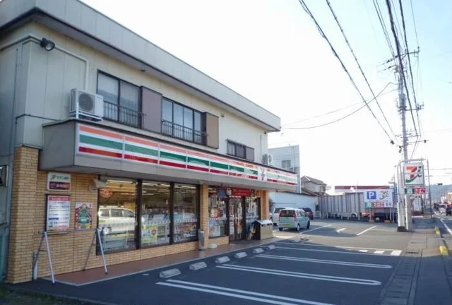 セブンイレブン大仁店まで280m
