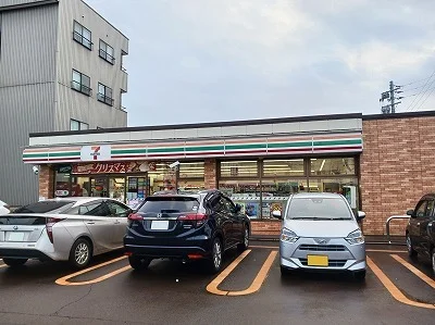 セブンイレブン　長岡福住店まで120m