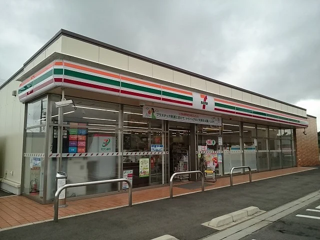 セブンイレブン知多新知東店まで500m