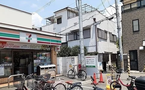 セブンイレブン様まで220m