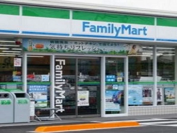 ファミリーマート岡山興除店まで800m