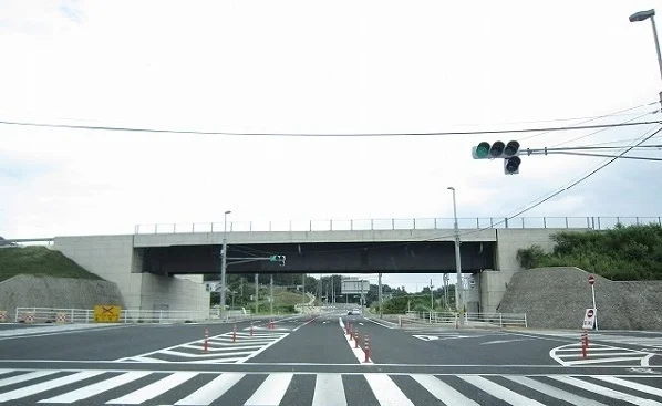 だんだん道路西尾ＩＣまで1200m