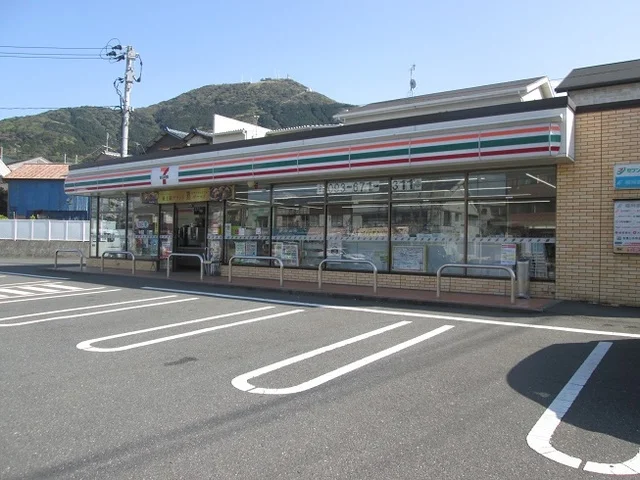 セブンイレブンまで450m