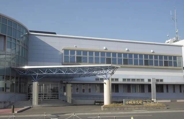 小城市役所まで400m