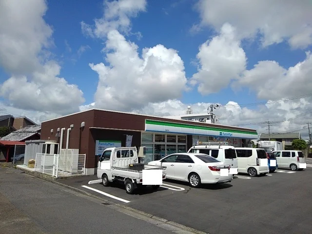 ファミリーマート元宮町店まで350m