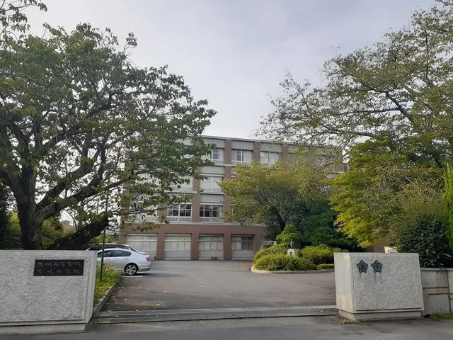 茨城高等学校　茨城中学校まで100m