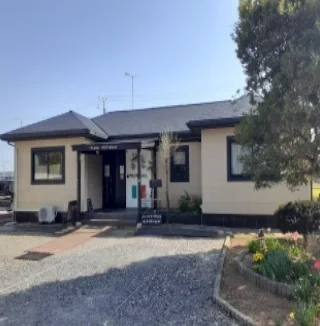 マドリガルオアジスまで160m