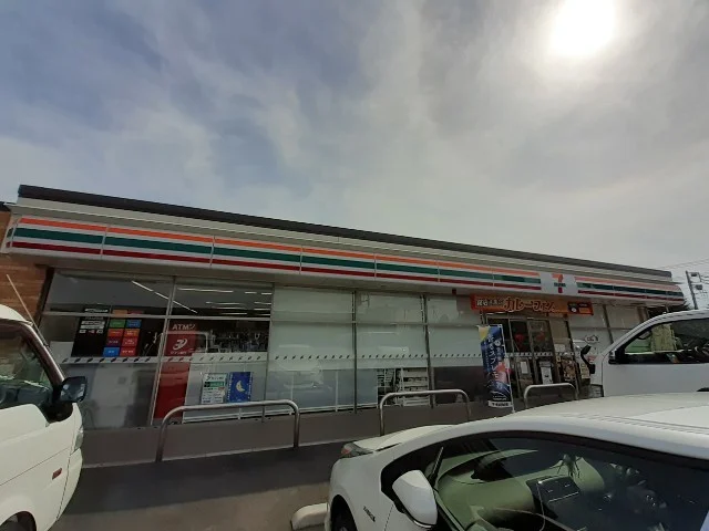 セブンイレブン伊勢崎三和町店まで1100m