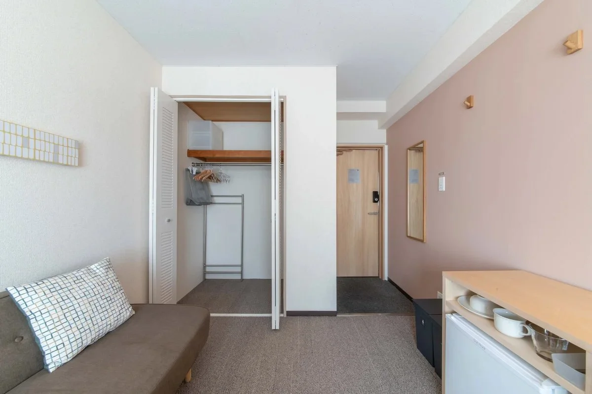 なんてことないシンプルさですが、細部にもこだわりあり。