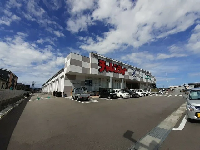 チャレンジャー　巻店まで922m