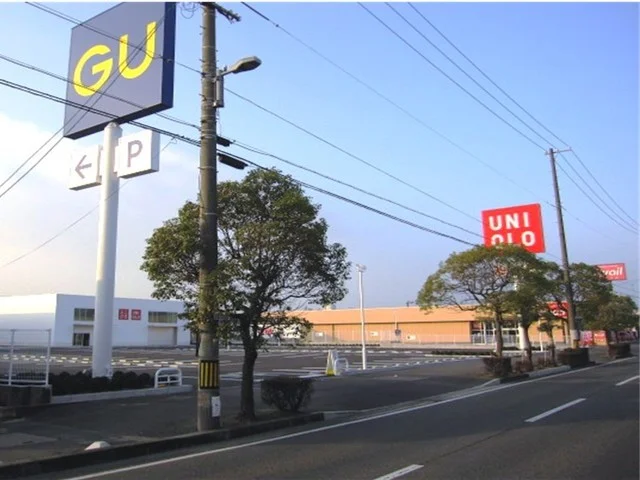 GU・ユニクロまで650m