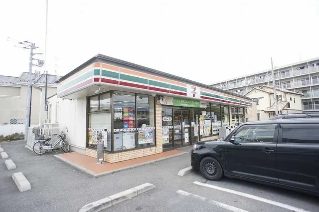 セブン・イレブン野田七光台店まで450m