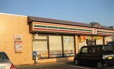 セブンイレブン五泉泉町２丁目店まで1100m