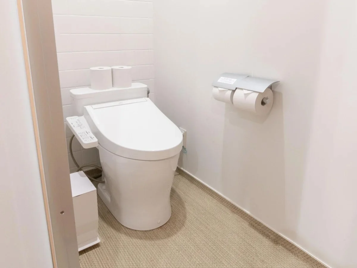 本体はウォシュレット付きのものに交換しています。