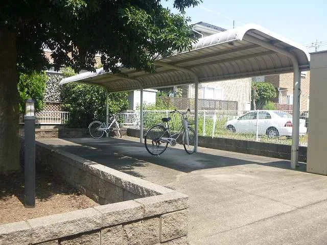 屋根付き駐輪場