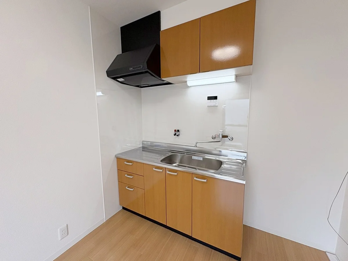 キッチン、備品設置前写真です。