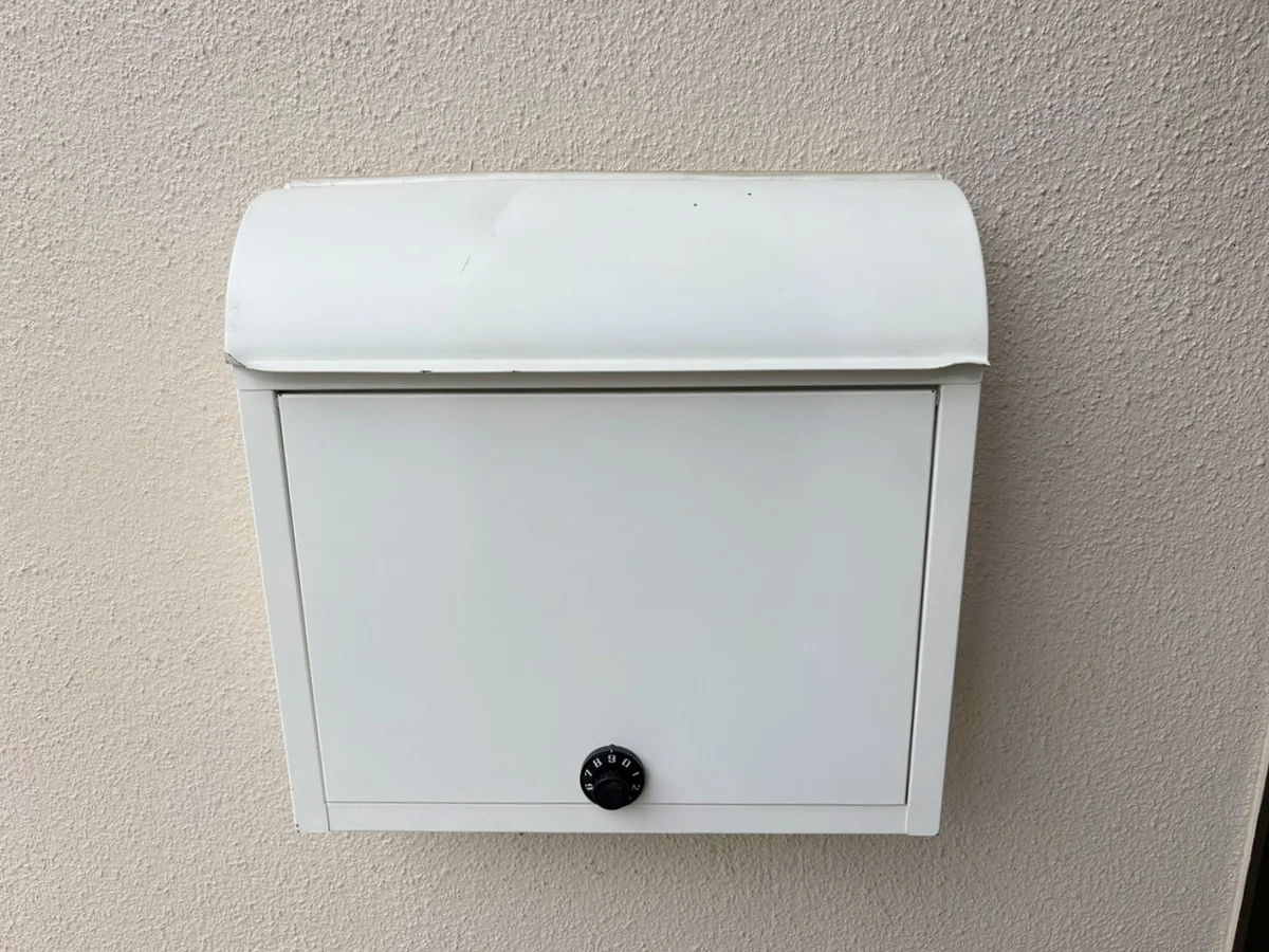 ポストもあるので、滞在時の郵便物の受け取りも可能です✉