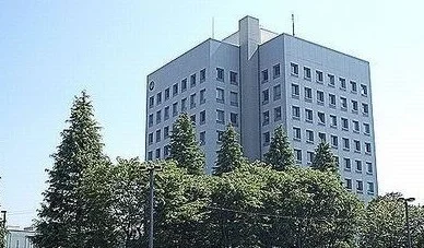 八戸市庁まで2000m