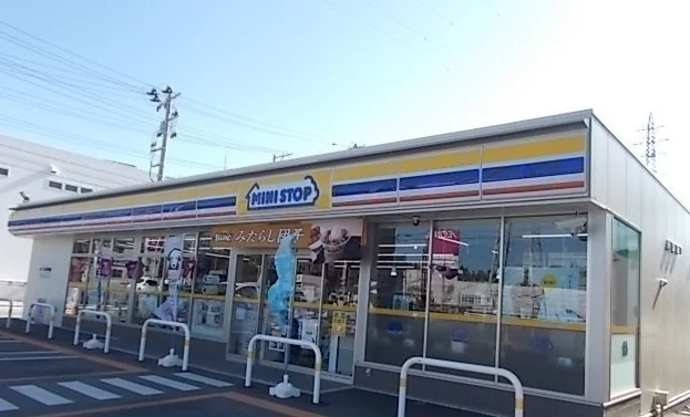 ミニストップ気仙沼松川店まで1400m
