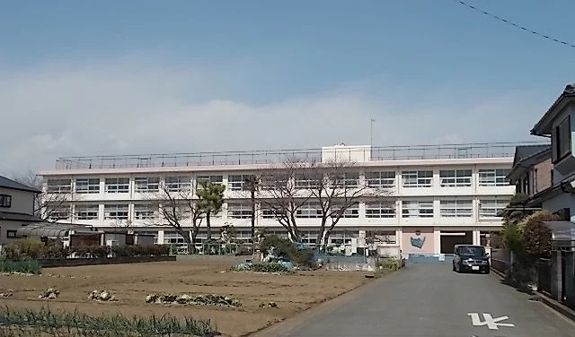城島小学校まで240m