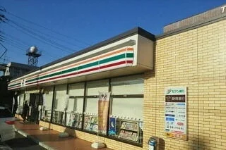 セブンイレブン沼津柳町店まで240m