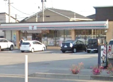 セブンイレブンまで800m