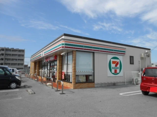 セブンイレブン彦根小泉店様まで810m