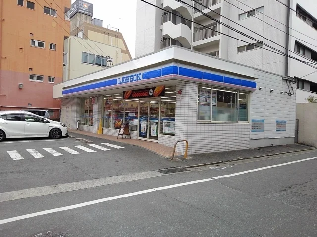 ローソン久留米大手町店まで830m