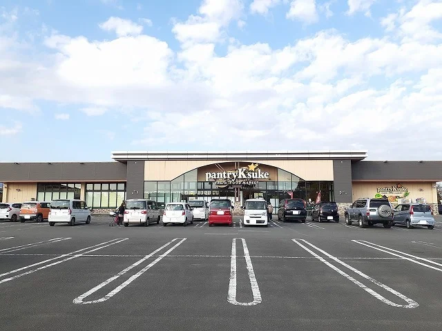 パントリーけいすけ川南店まで1000m